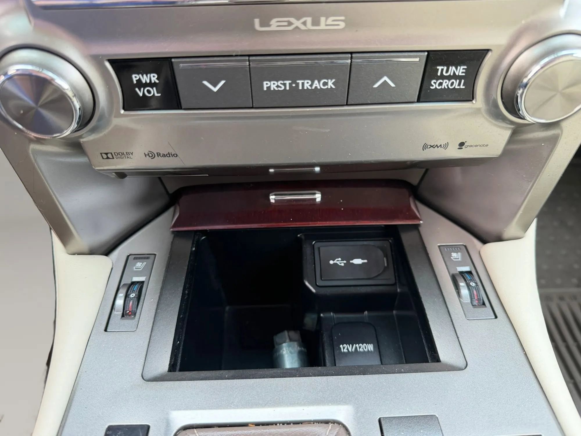 Used 2016 Lexus GX 460 w/ Premium Package AWD/4WD image 29