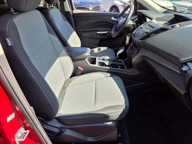 Used 2018 Ford Escape SE image 15