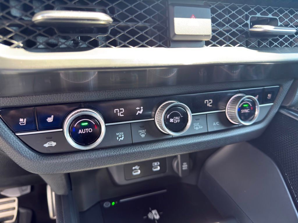 Certified 2025 Acura ADX A-Spec image 32