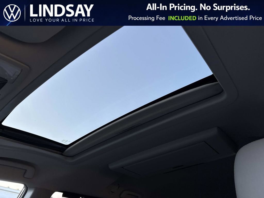 Used 2017 Toyota Sienna XLE Premium image 19