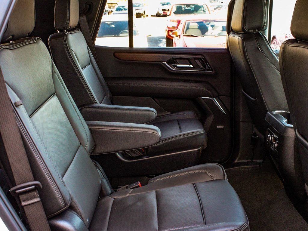 Used 2025 GMC Yukon Denali image 41