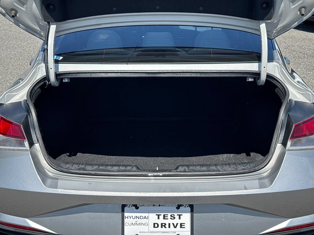 Used 2022 Hyundai Elantra SEL FWD image 18