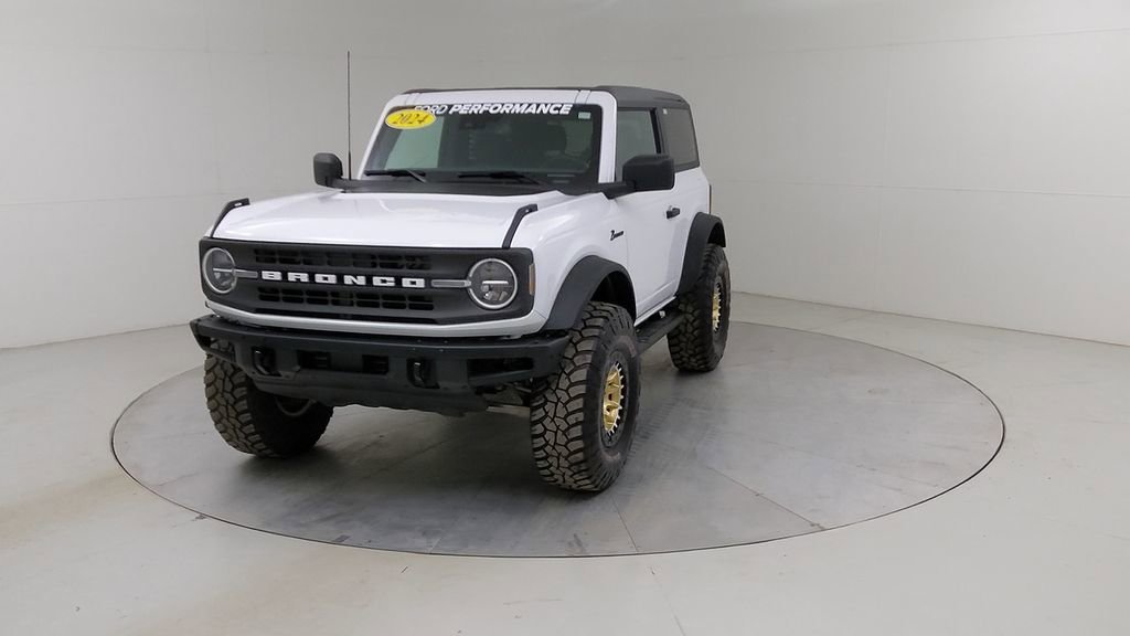 Certified 2024 Ford Bronco Black Diamond image 8