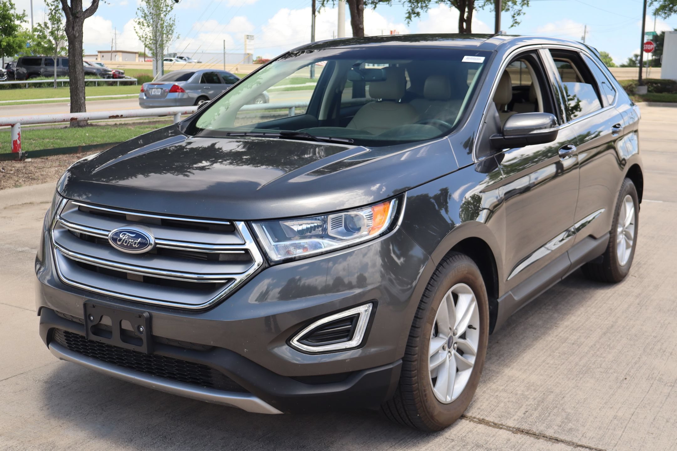 Used 2018 Ford Edge SEL w/ Equipment Group 201A FWD image 8