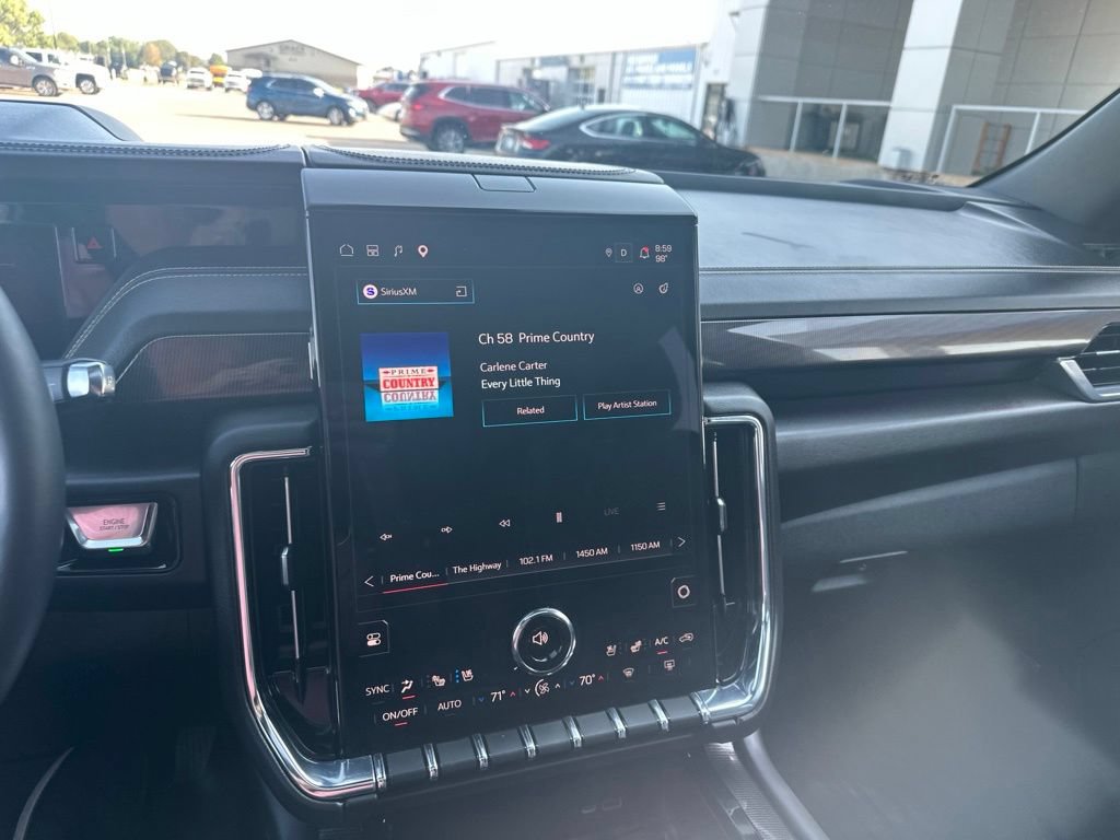 Used 2025 GMC Yukon XL Elevation w/ Technology Package AWD/4WD image 17