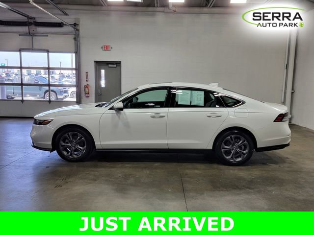 Certified 2023 Honda Accord EX image 9