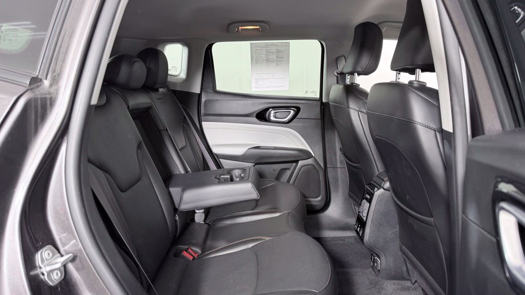 Used 2022 Jeep Compass Limited w/ Elite Group AWD/4WD image 31