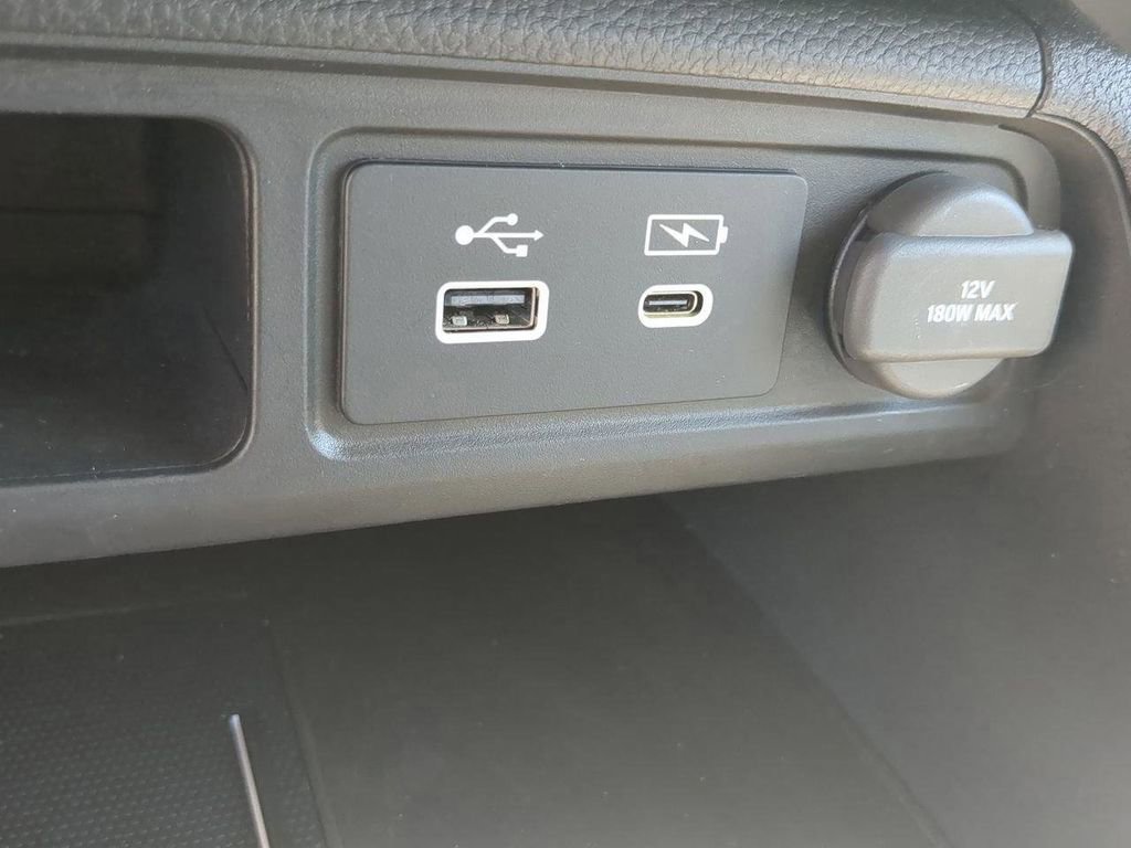 Used 2024 Honda Pilot EX-L image 17