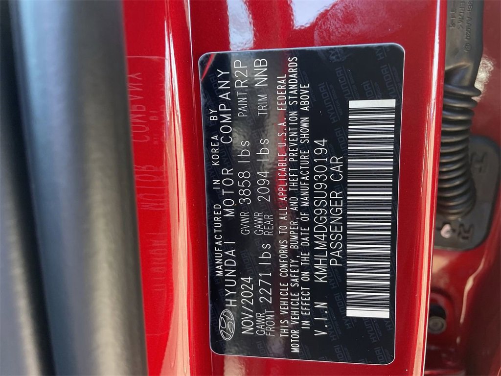 New 2025 Hyundai Elantra Sport image 32