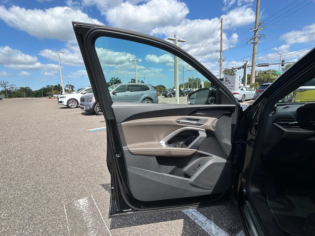 Used 2025 Audi Q5 Premium Plus w/ Premium Plus AWD/4WD image 66