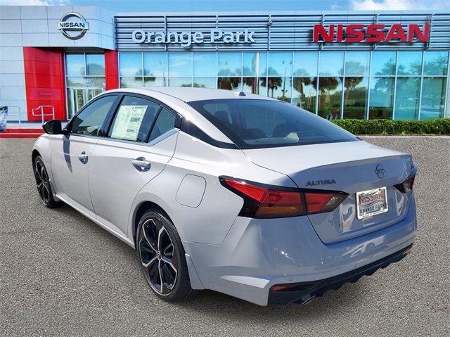 New 2025 Nissan Altima 2.5 SR w/ SR Premium Package image 3