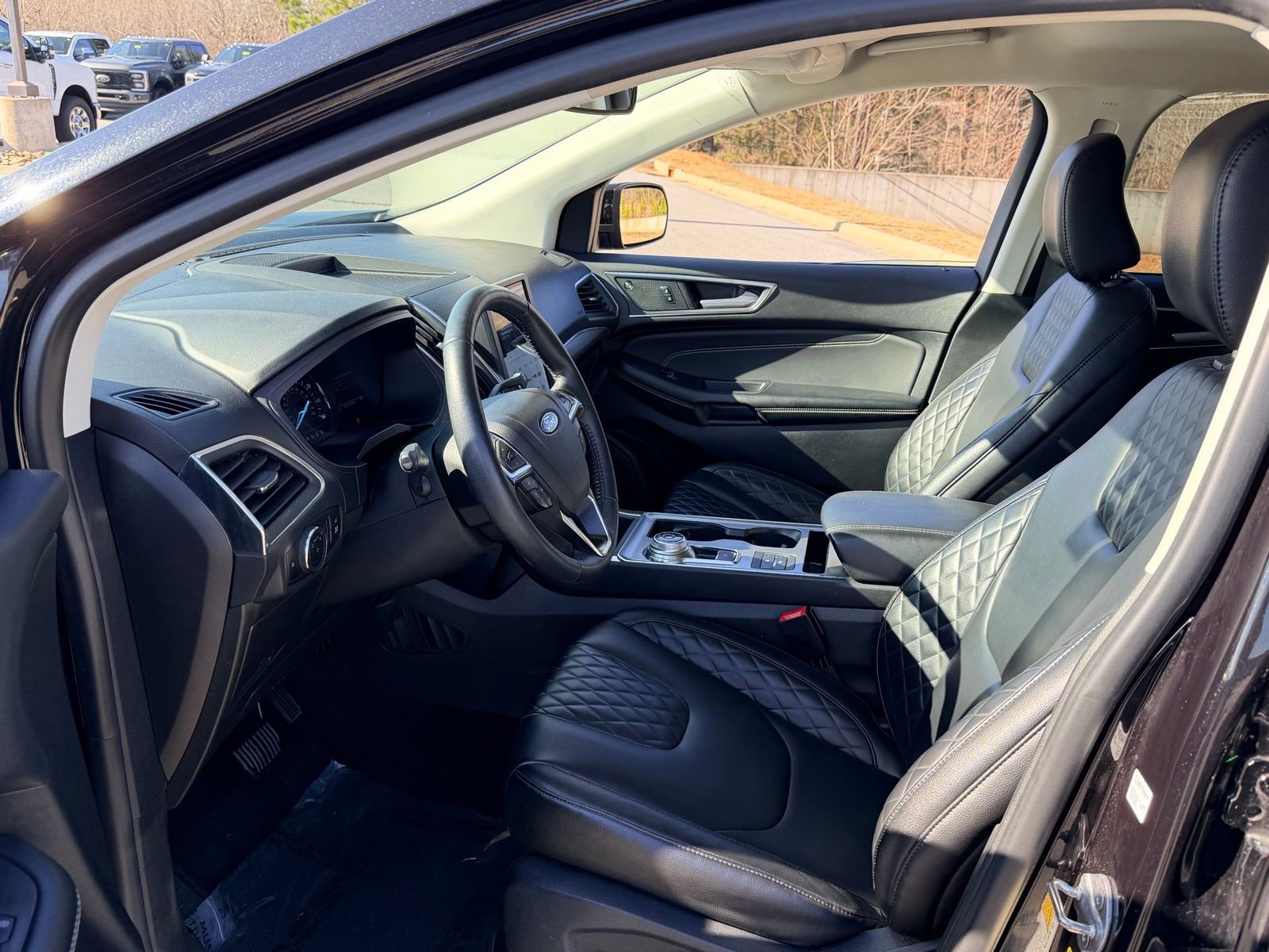 Used 2024 Ford Edge Titanium AWD/4WD image 14
