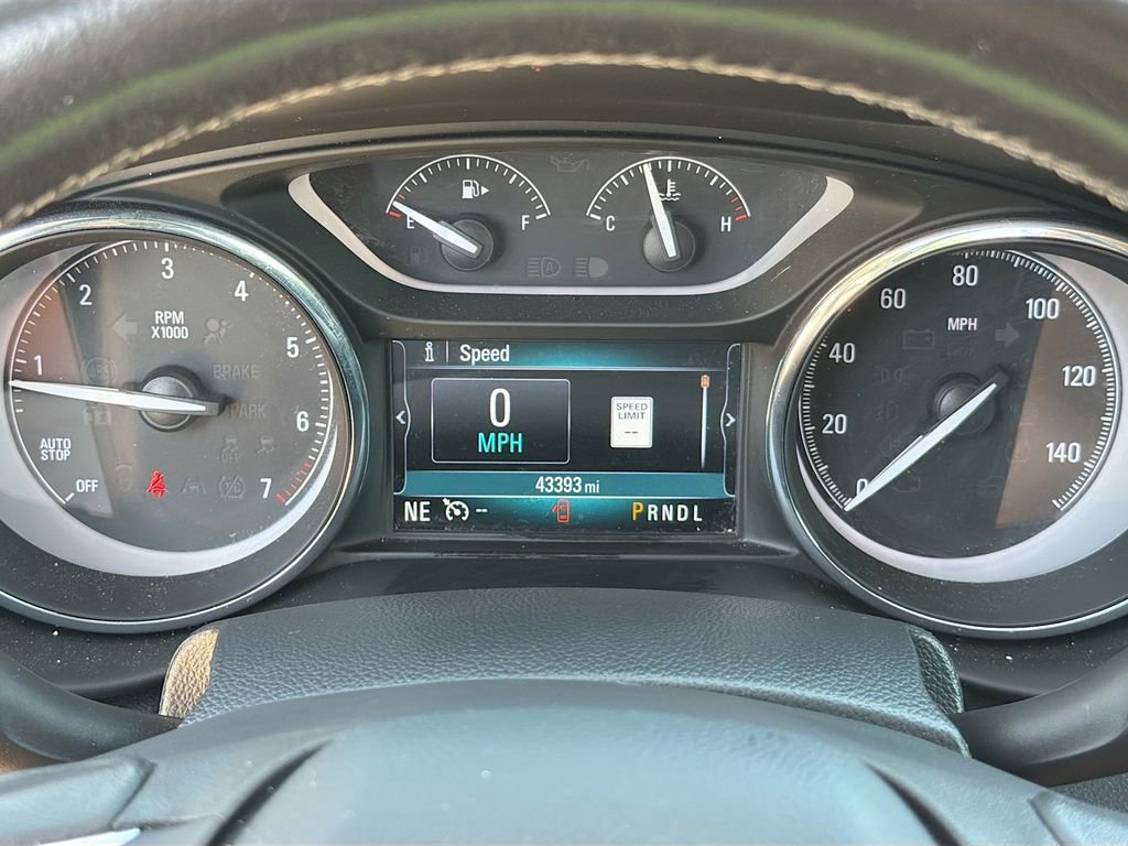 Used 2020 Buick Envision Essence AWD/4WD image 35