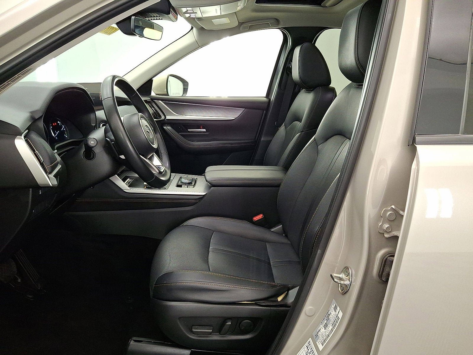 Used 2024 MAZDA CX-90 3.3 Turbo w/ Preferred Plus AWD/4WD image 11