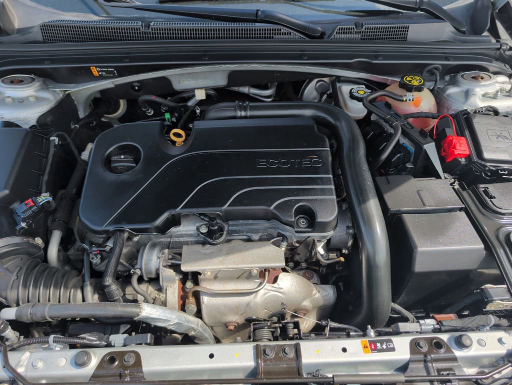 Used 2019 Chevrolet Malibu LT FWD image 23