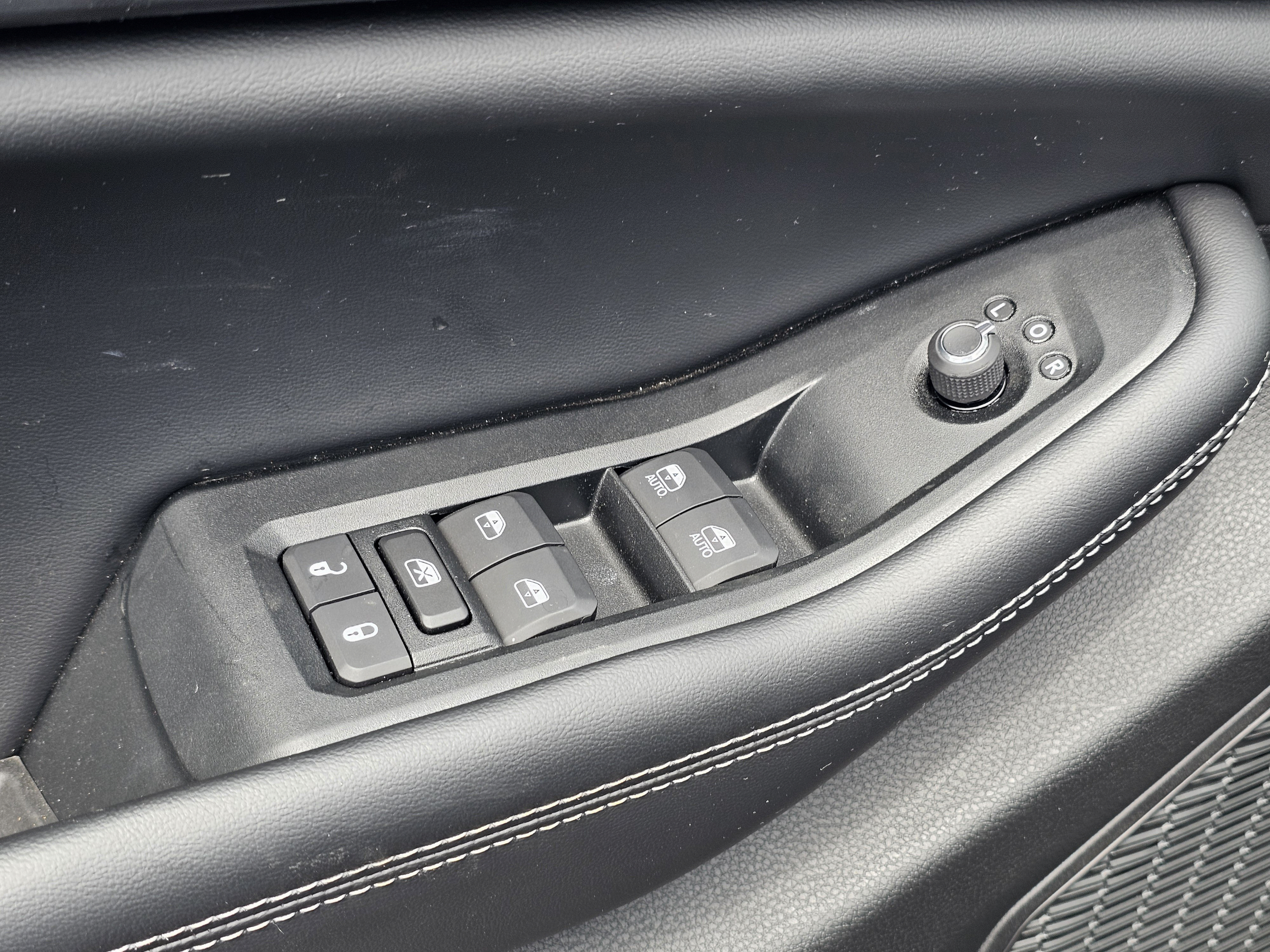 New 2026 Jeep Grand Cherokee Laredo X RWD image 16