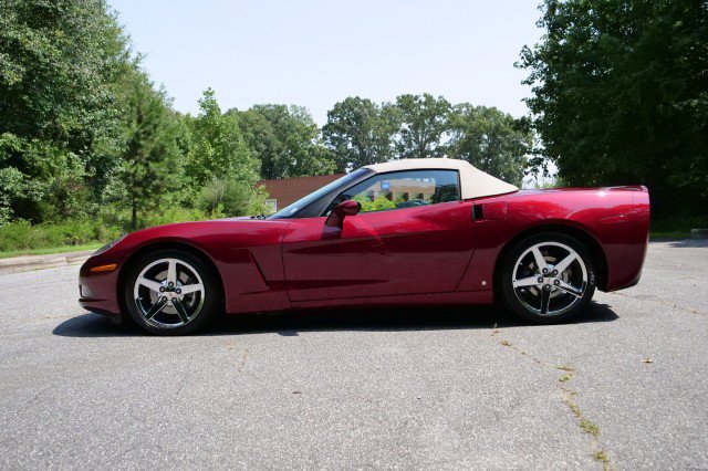 Used 2007 Chevrolet Corvette Convertible w/ Preferred Equipment Group RWD image 42