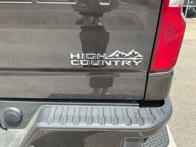 Used 2021 Chevrolet Silverado 1500 High Country image 9