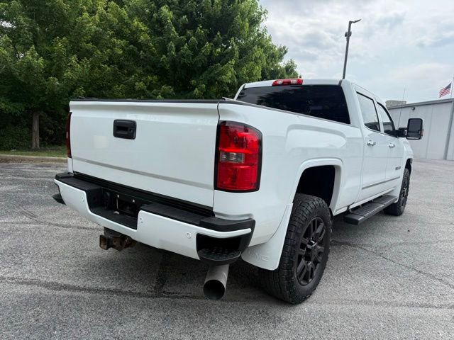 Used 2016 GMC Sierra 2500 SLT w/ All-Terrain HD Package AWD/4WD image 4