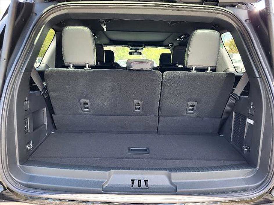 New 2024 Ford Expedition Limited image 27