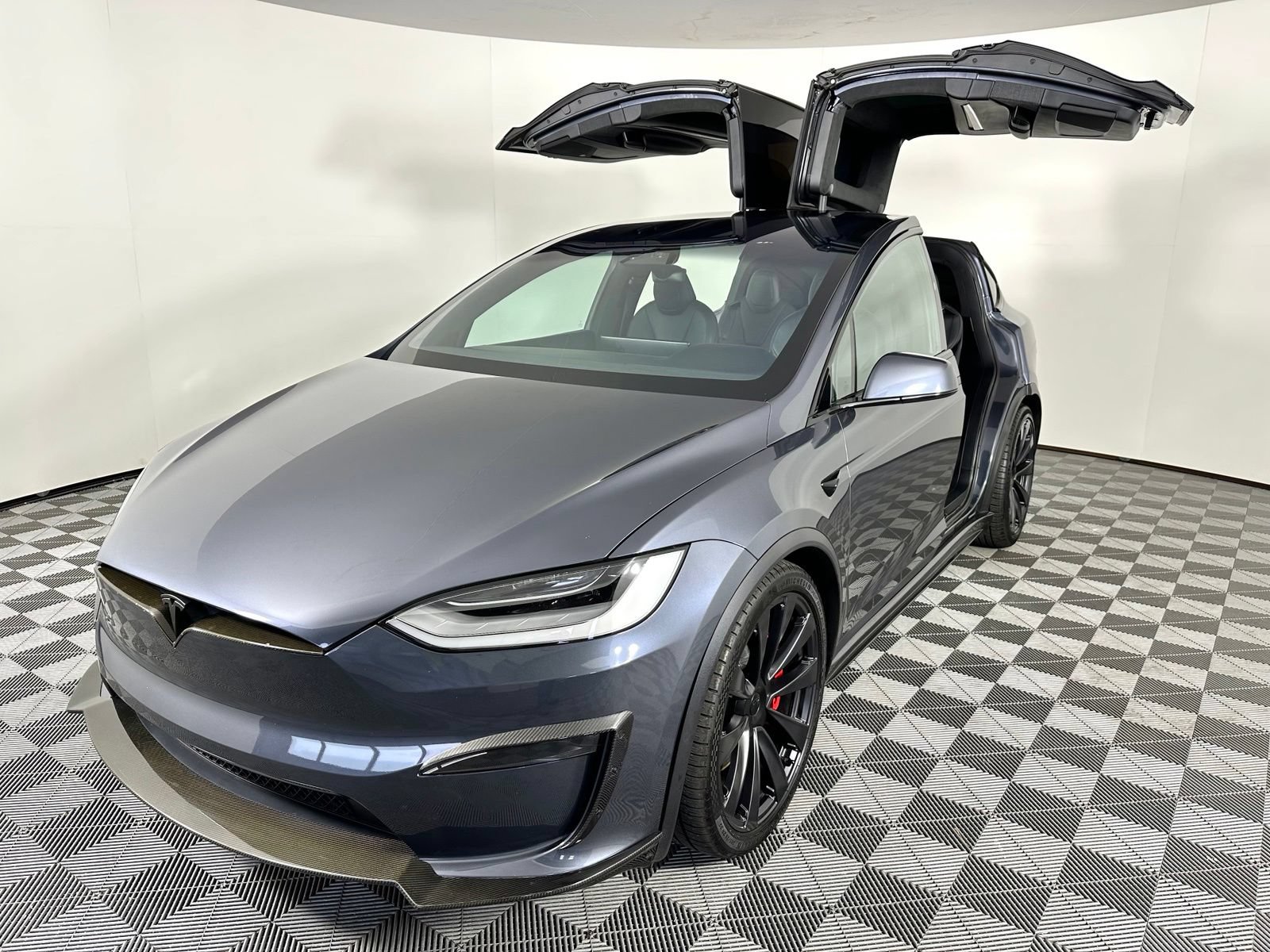 Used 2023 Tesla Model X AWD/4WD image 38