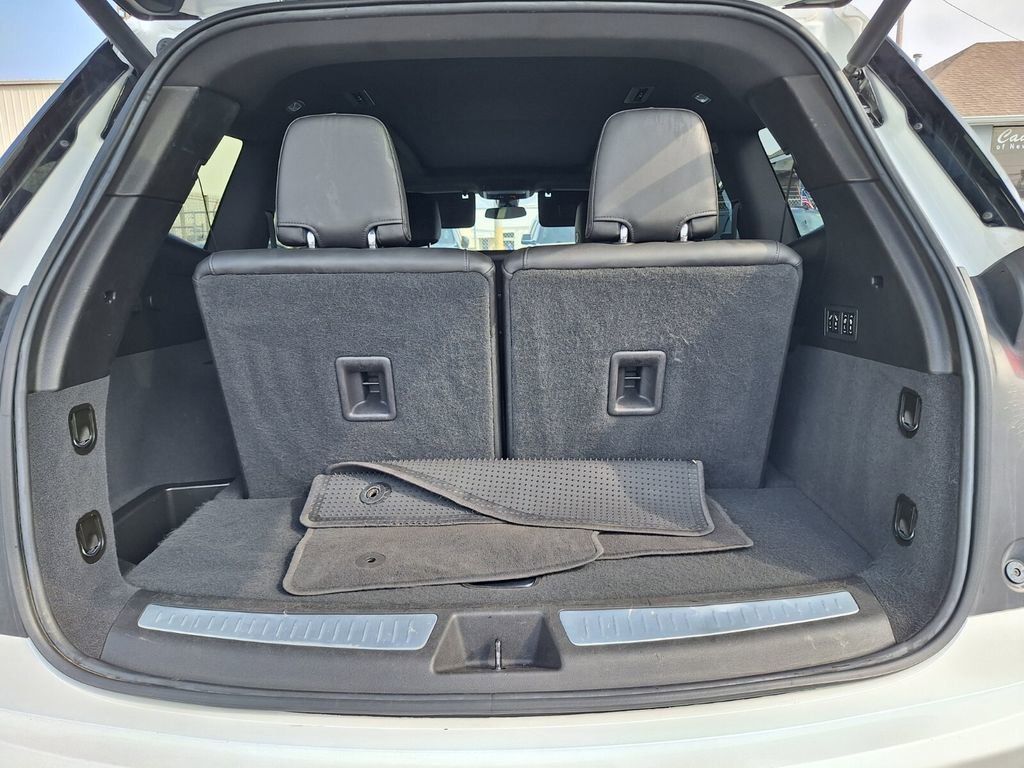 Used 2023 Cadillac XT6 Premium Luxury image 27