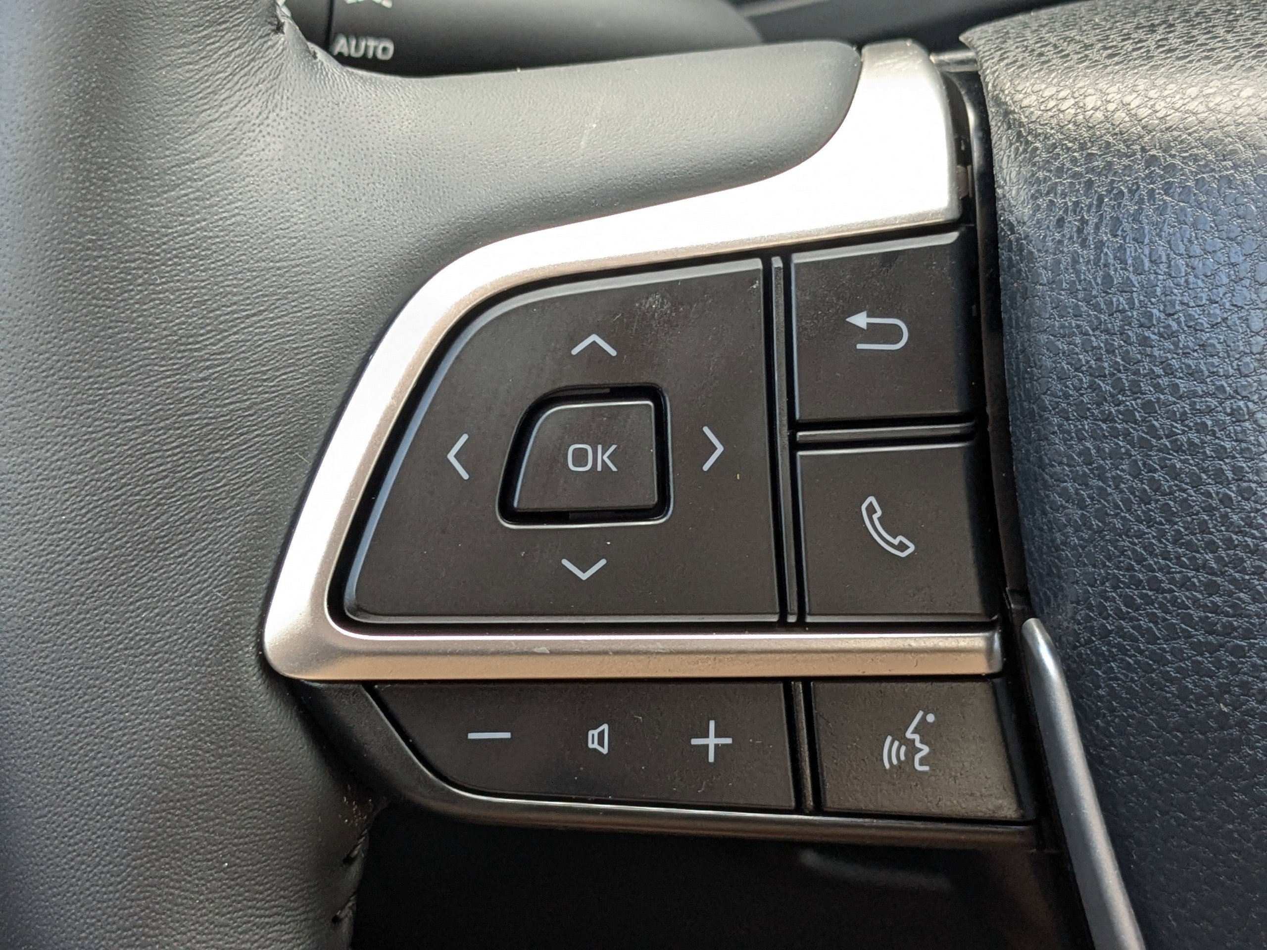 Used 2025 Toyota Grand Highlander AWD Hybrid image 34