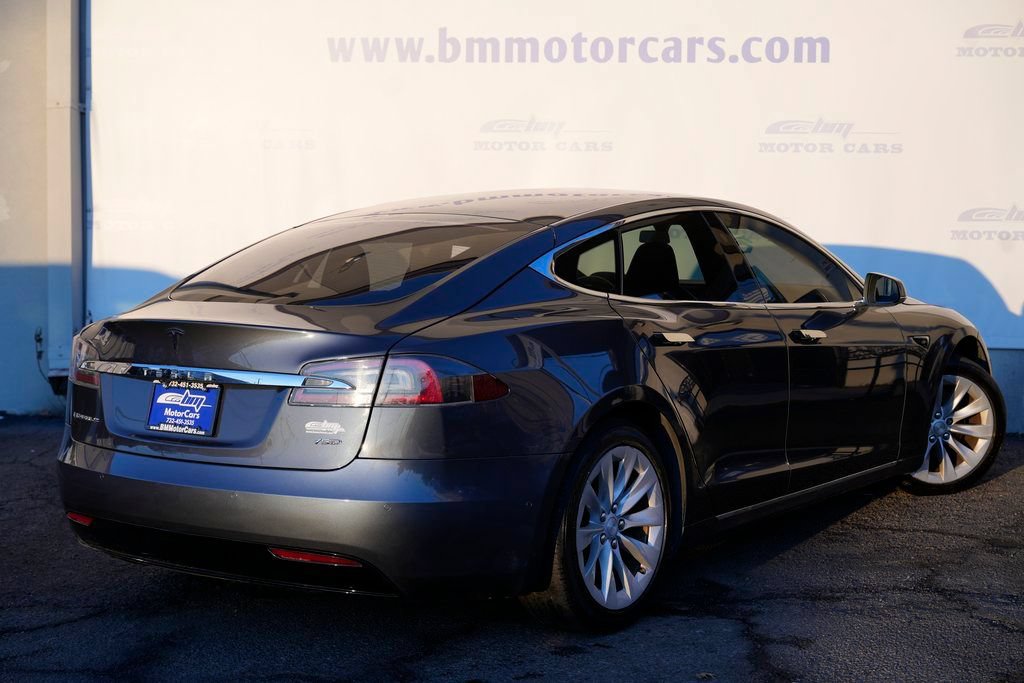 Used 2017 Tesla Model S 75D AWD/4WD image 3