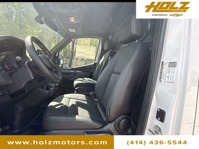 Used 2025 Mercedes-Benz Sprinter 2500 image 18