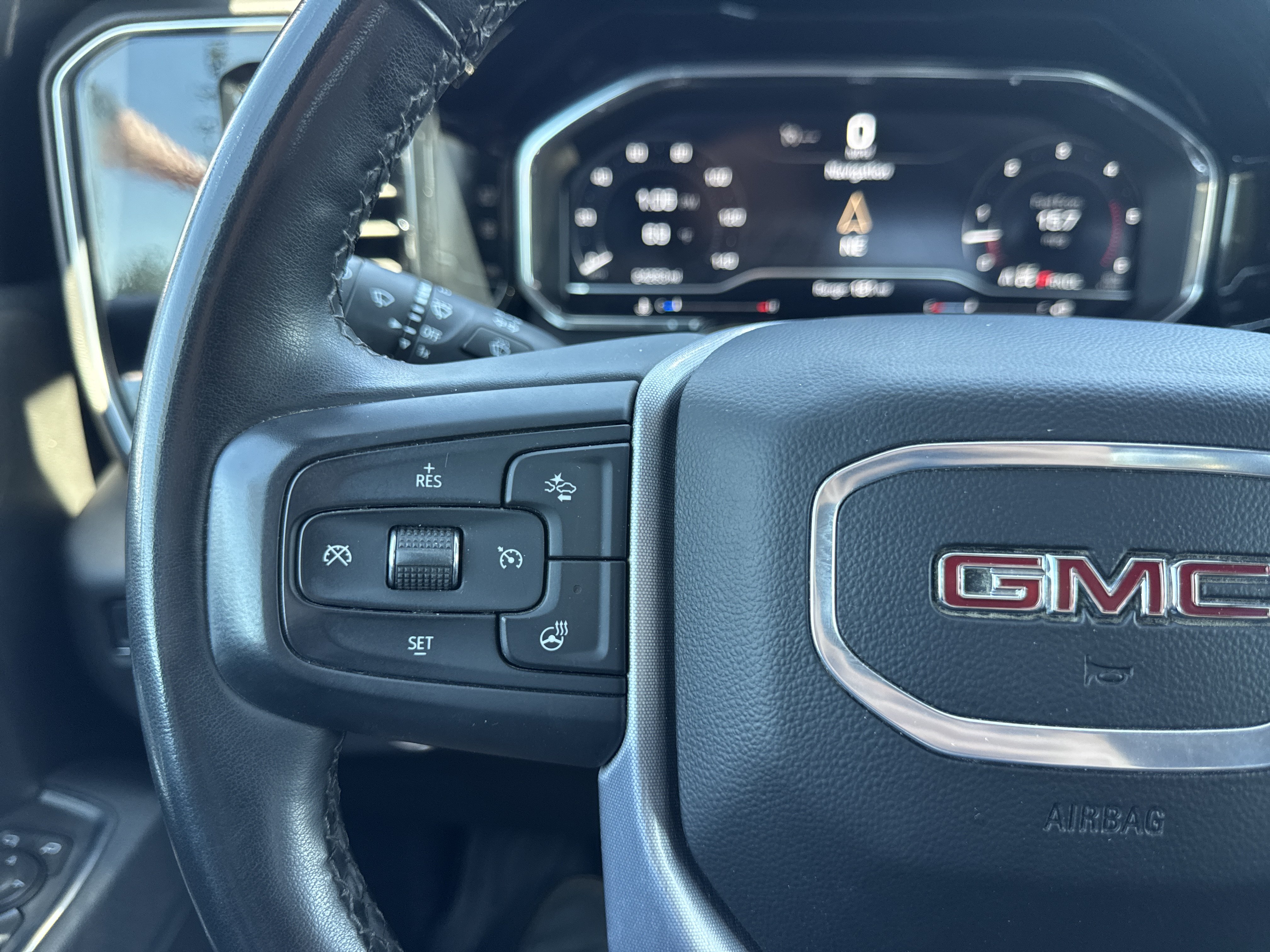 Used 2025 GMC Sierra 3500 SLE AWD/4WD image 15
