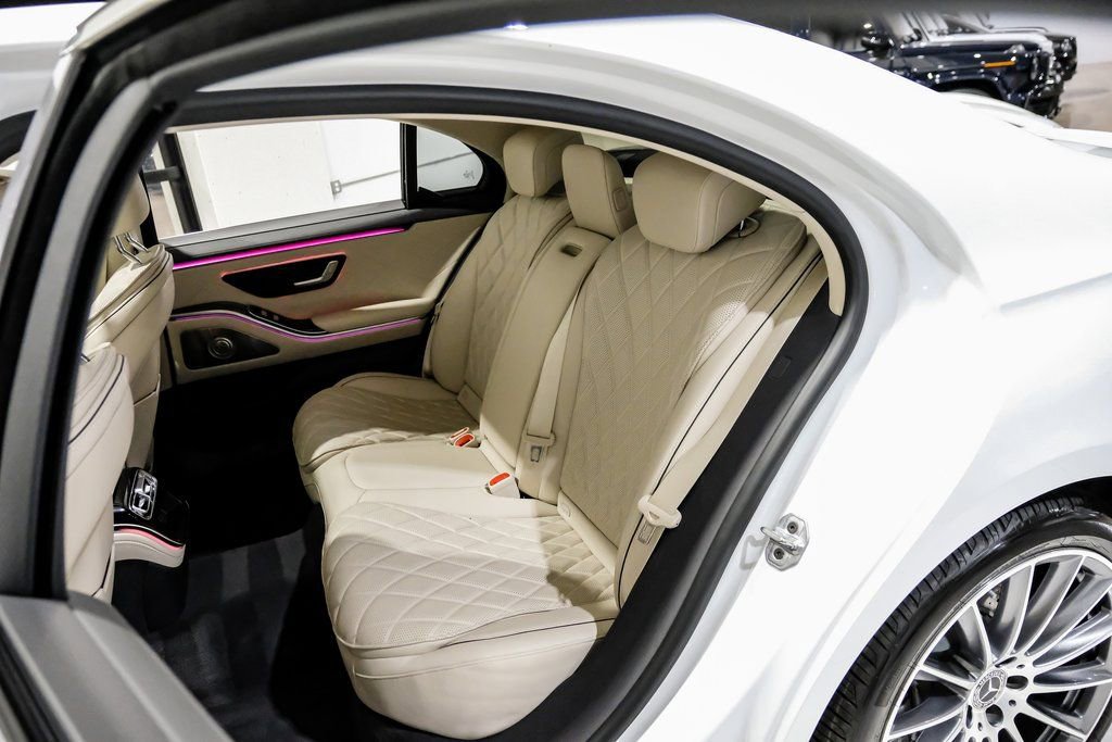 Used 2025 Mercedes-Benz S 580 4MATIC Sedan image 34