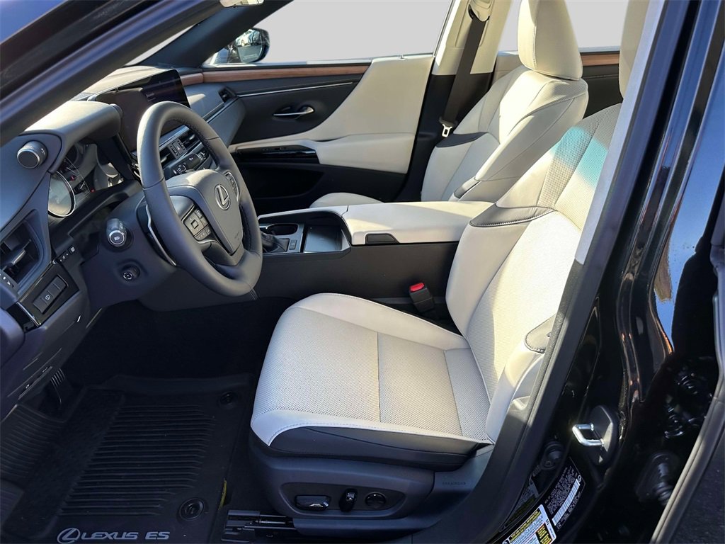 New 2025 Lexus ES 350 w/ Premium Package image 14