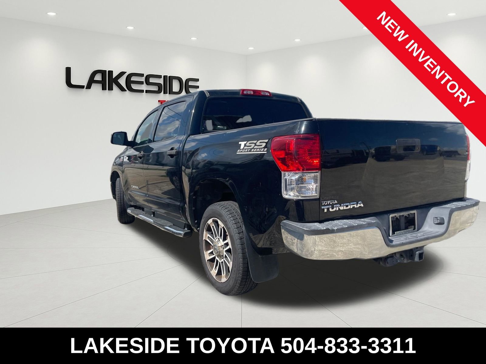 Used 2012 Toyota Tundra 2WD CrewMax w/ Tow Pkg image 6