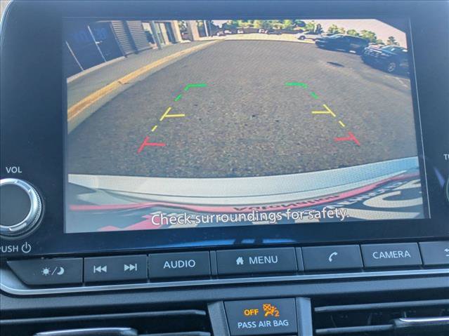 Used 2024 Nissan Altima 2.5 SV FWD image 14