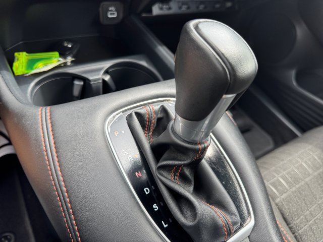 Used 2025 Honda HR-V Sport image 18