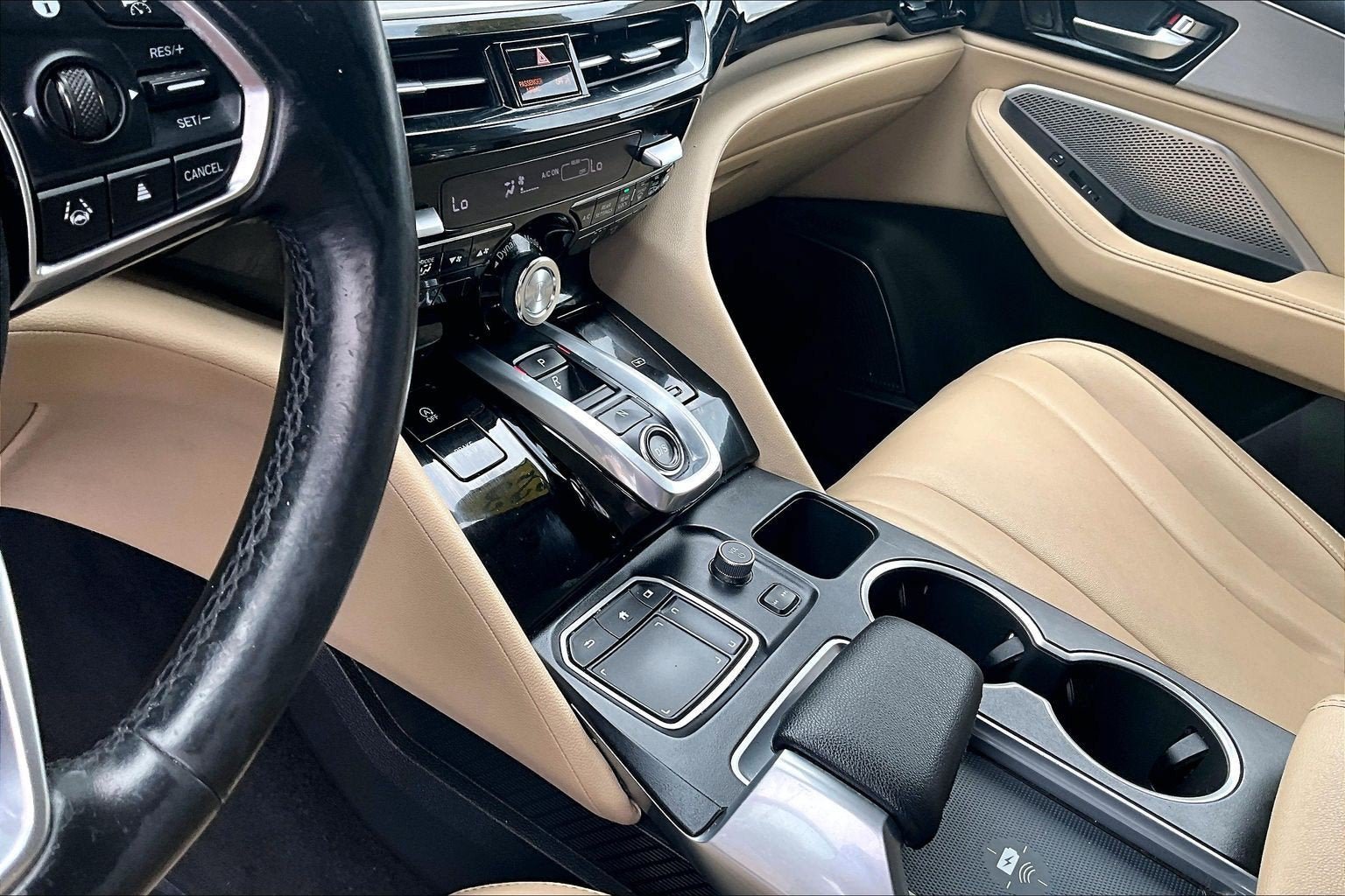 Used 2023 Acura MDX SH-AWD image 16