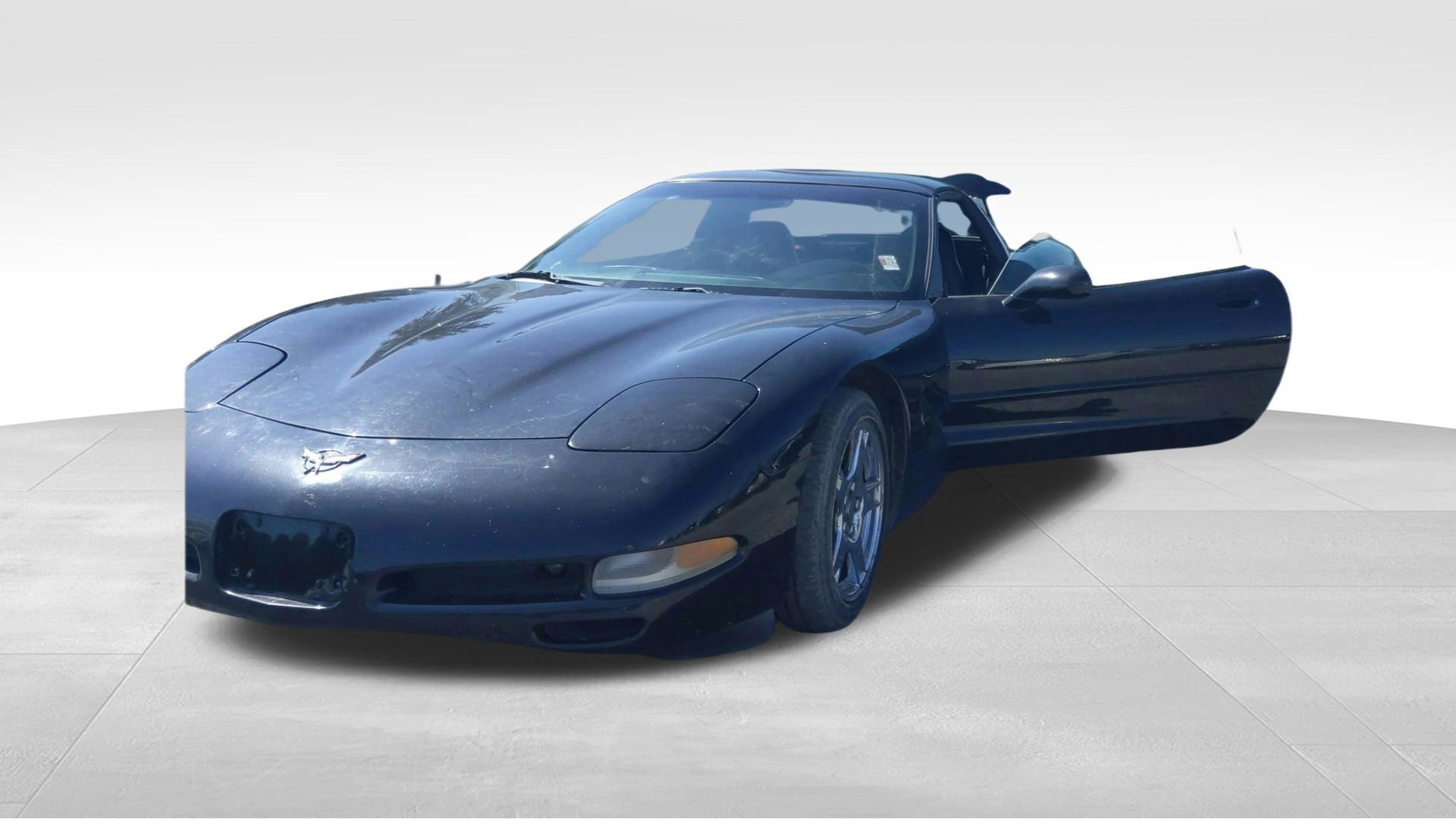 Used 1998 Chevrolet Corvette Coupe w/ Performance Handling Pkg image 11