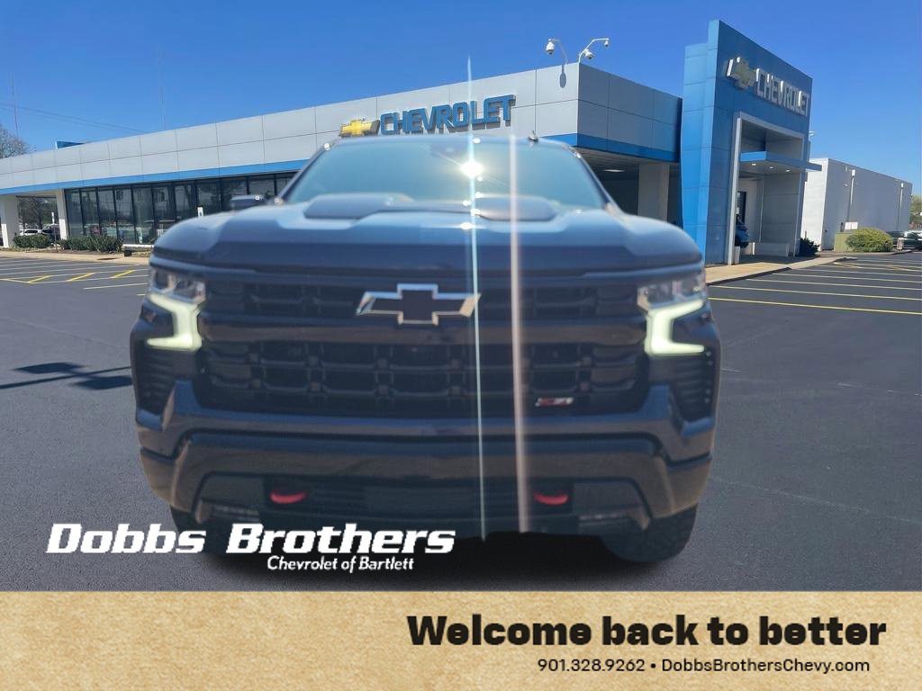 Used 2022 Chevrolet Silverado 1500 LT Trail Boss w/ LT Trail Boss Premium Package AWD/4WD image 3