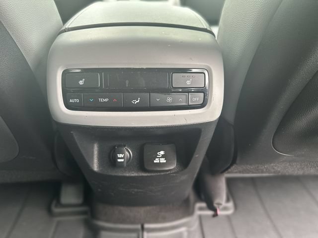 Used 2022 Hyundai Palisade SEL w/ 8P Bench Seat Package FWD image 25