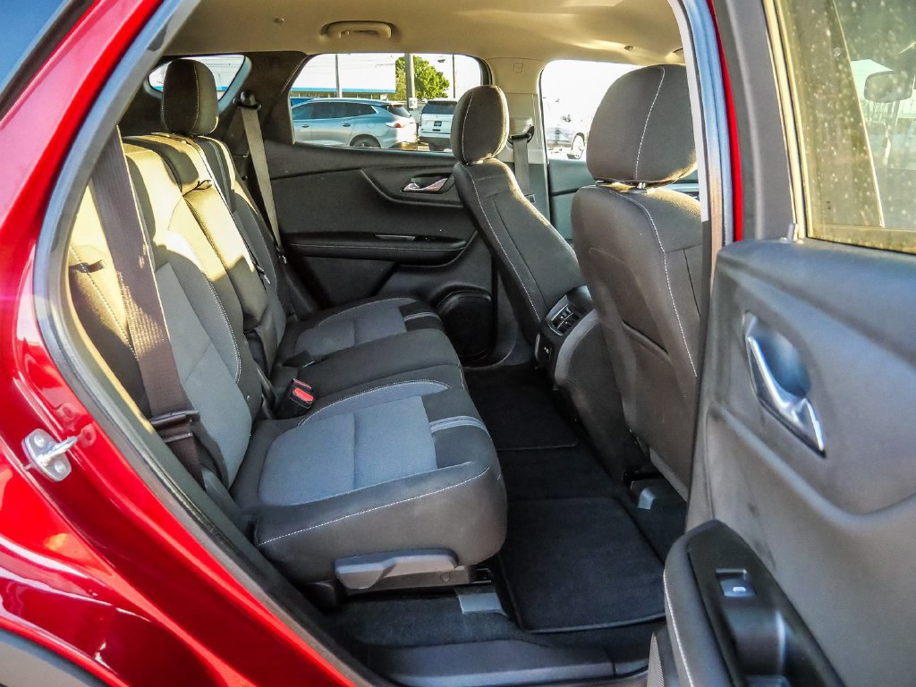 Used 2024 Chevrolet Blazer LT w/ Convenience Package FWD image 18