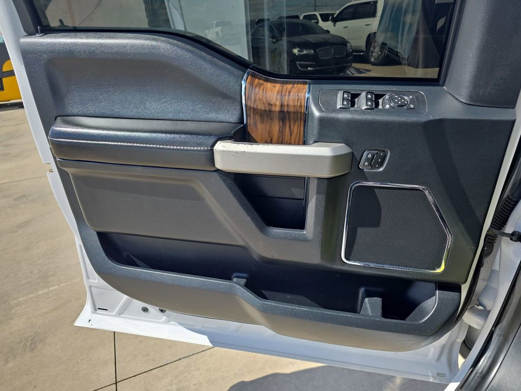 Used 2020 Ford F150 Lariat image 27