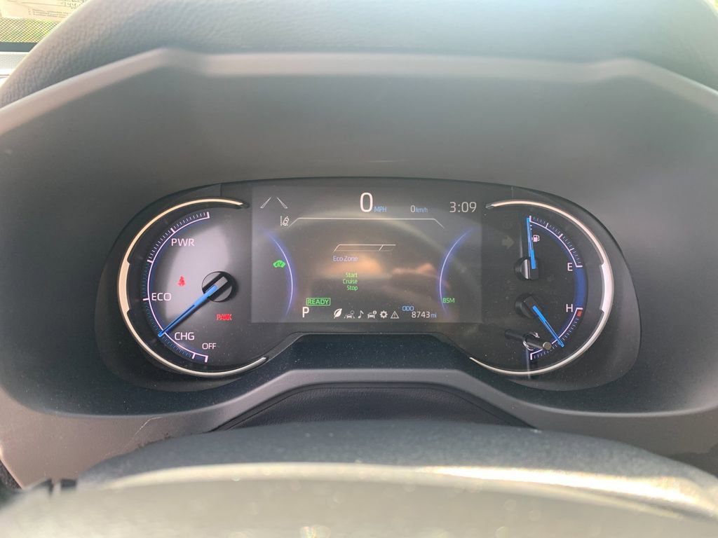 Used 2025 Toyota RAV4 XLE w/ Convenience Package image 31