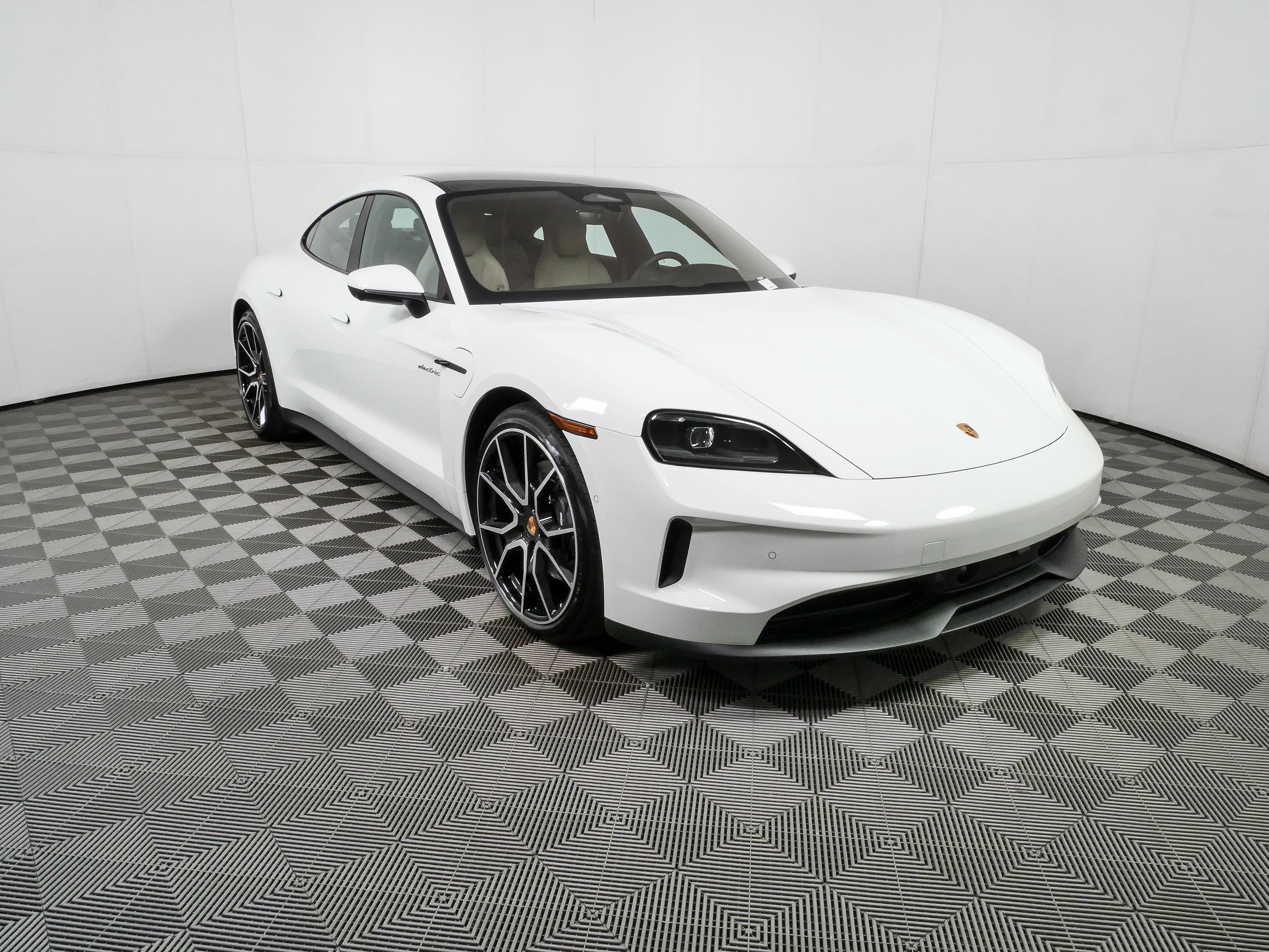 New 2026 Porsche Taycan AWD/4WD image 28