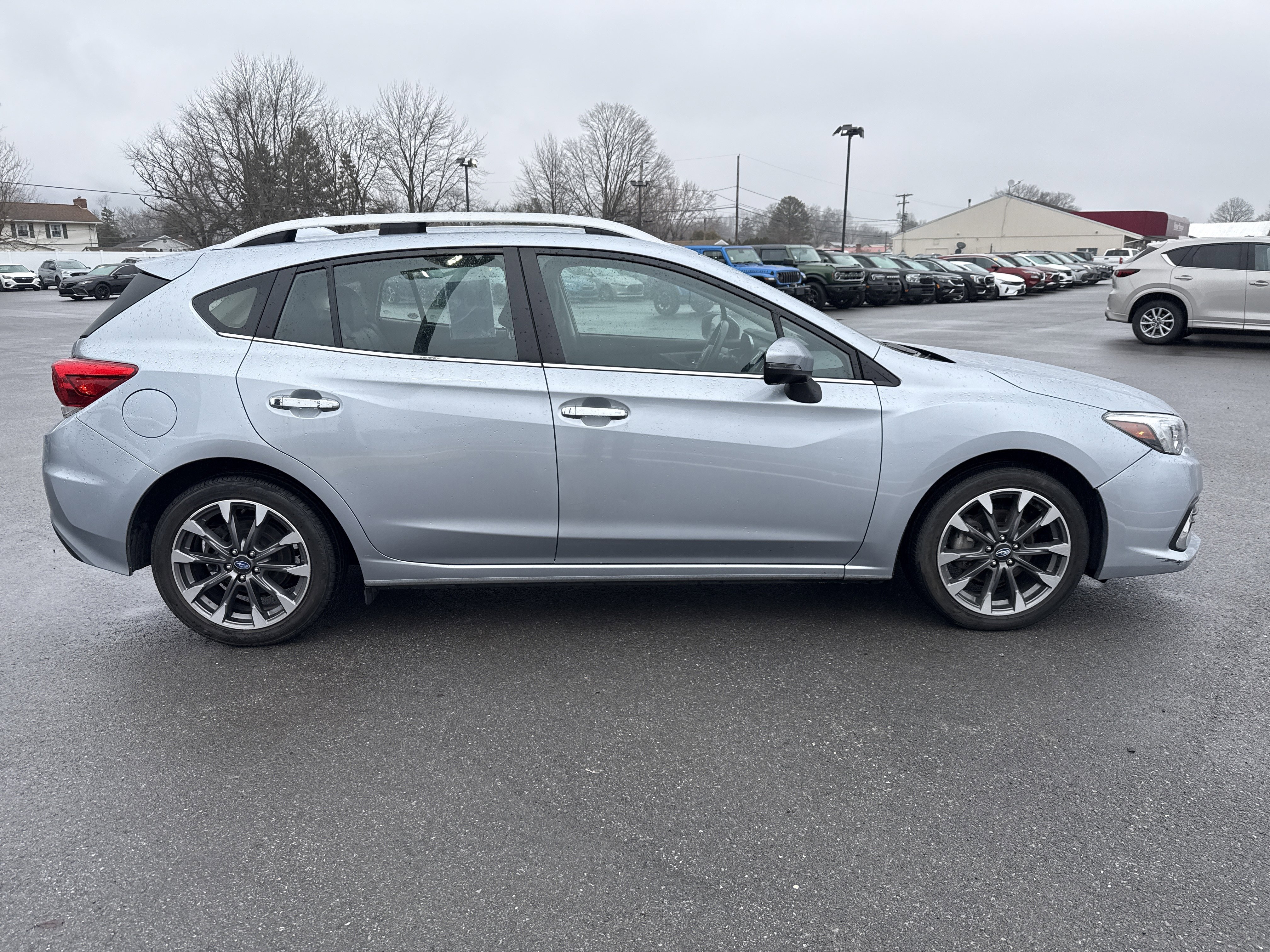 Used 2021 Subaru Impreza 2.0i Limited image 2