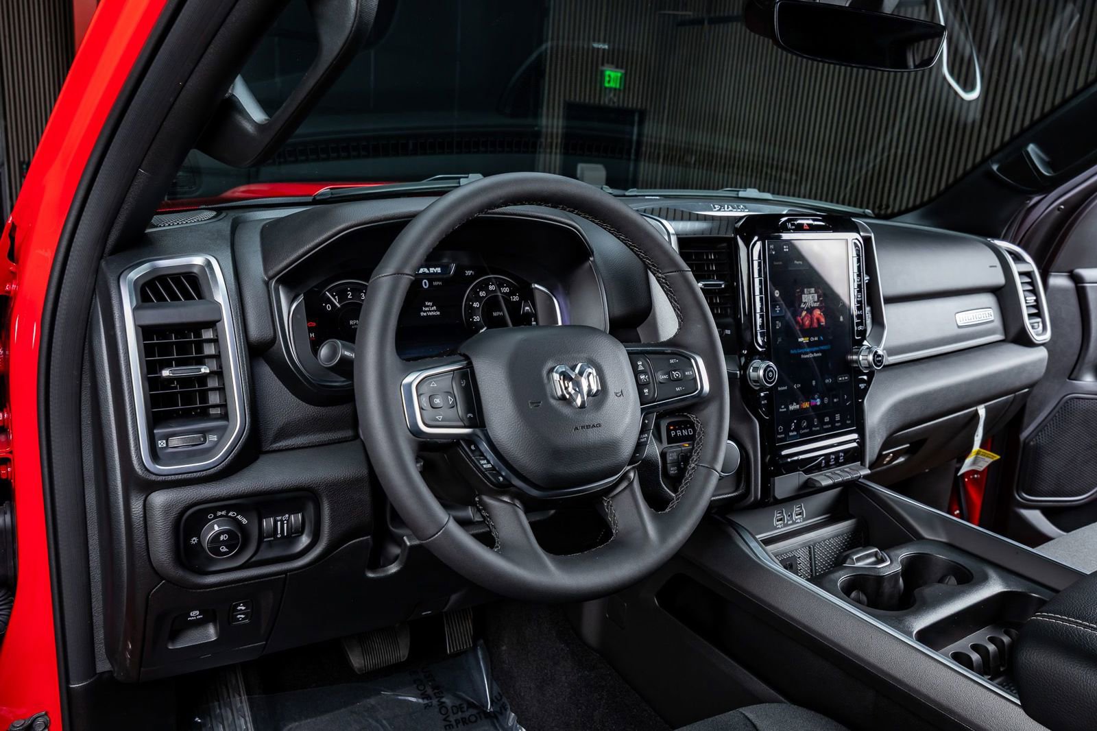 Used 2025 RAM 1500 Big Horn image 16