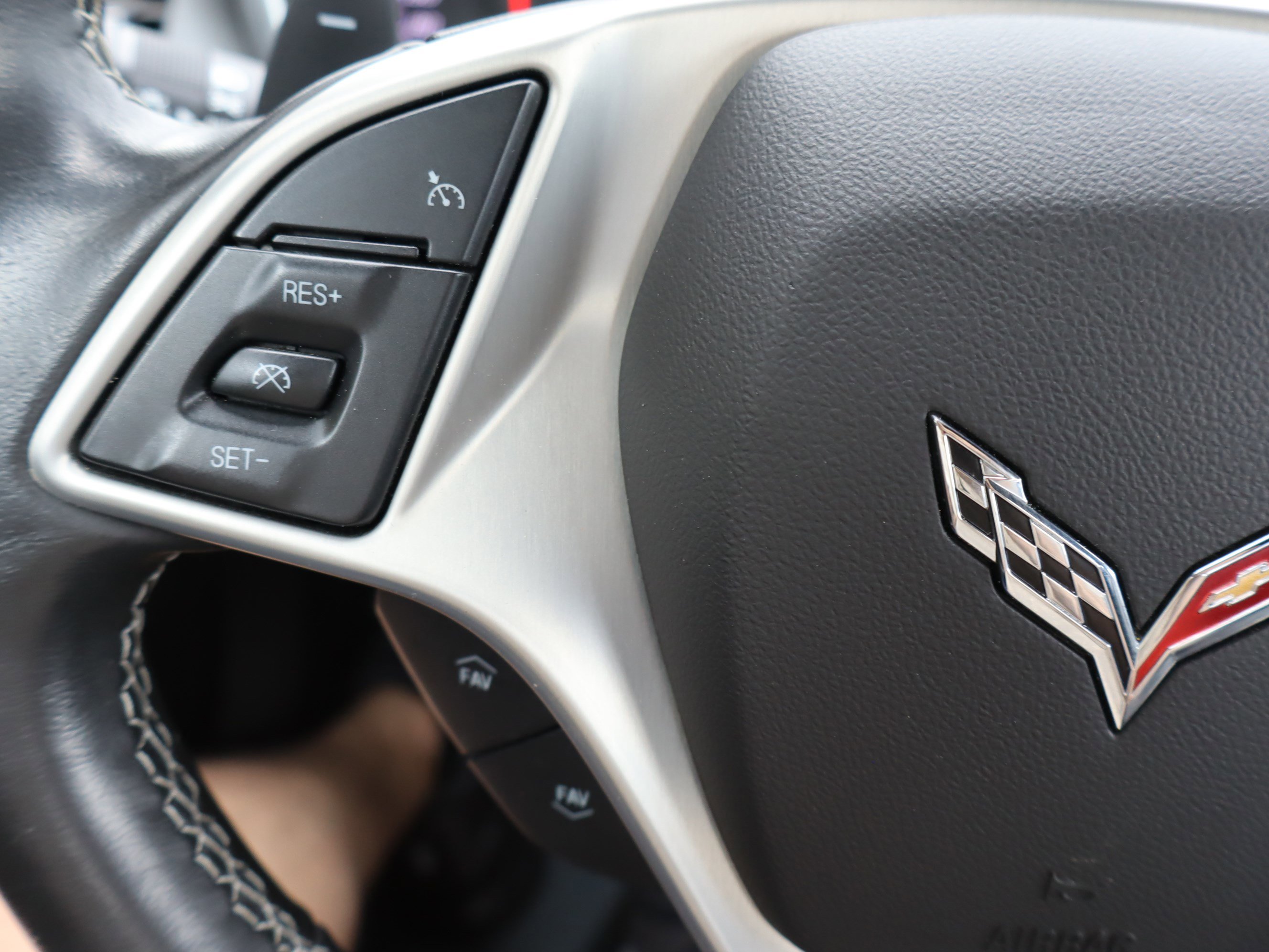 Used 2015 Chevrolet Corvette Z06 w/ Battery Protection Package image 19
