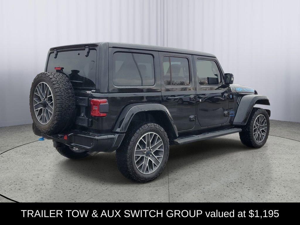 Used 2024 Jeep Wrangler High Altitude AWD/4WD image 3