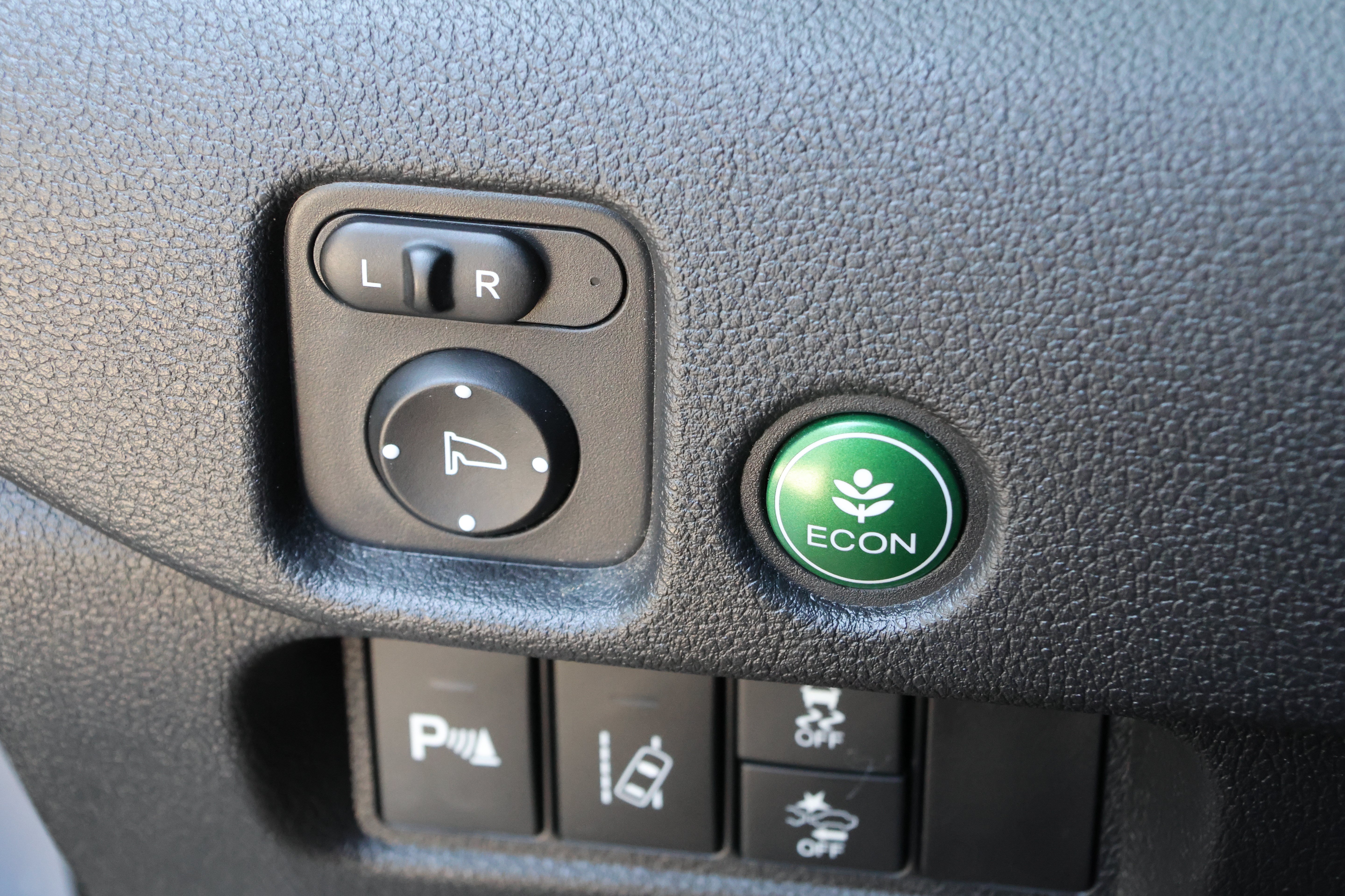 Used 2018 Honda Pilot Elite image 16
