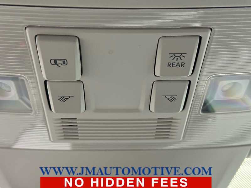 Used 2024 Volkswagen Tiguan S image 36