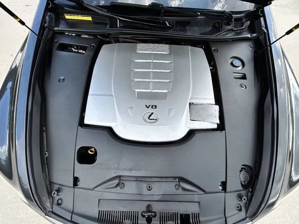 Used 2011 Lexus LS 460 w/ Luxury Value Edition RWD image 28